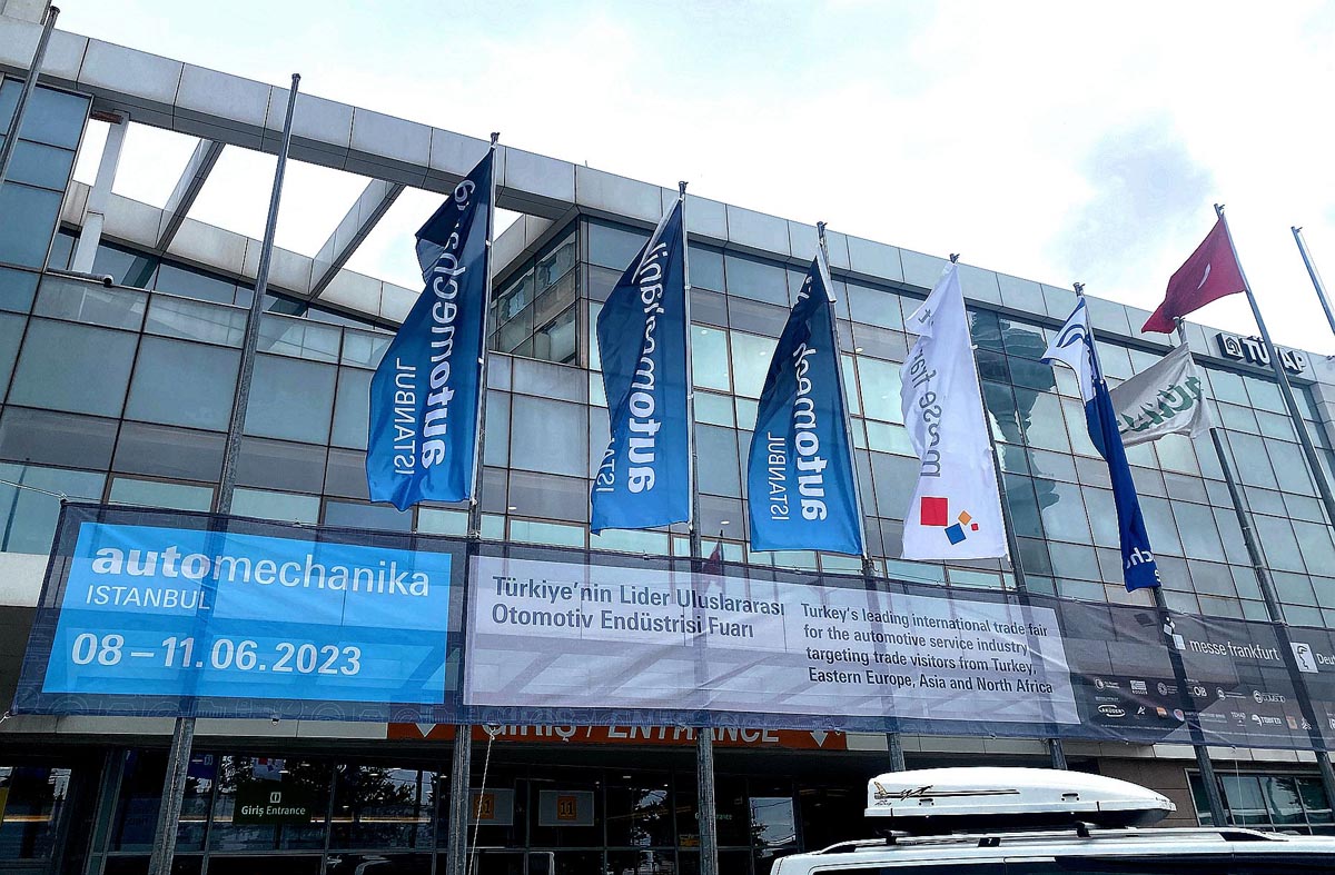 FARU LED LUXFIGHTER CAR sosește la Automechanika Istanbul 2023