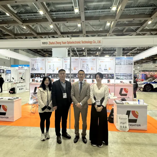 Faruri Luxfighter cu LED LED 2024 Tokyo International Auto Aftermarket Expo